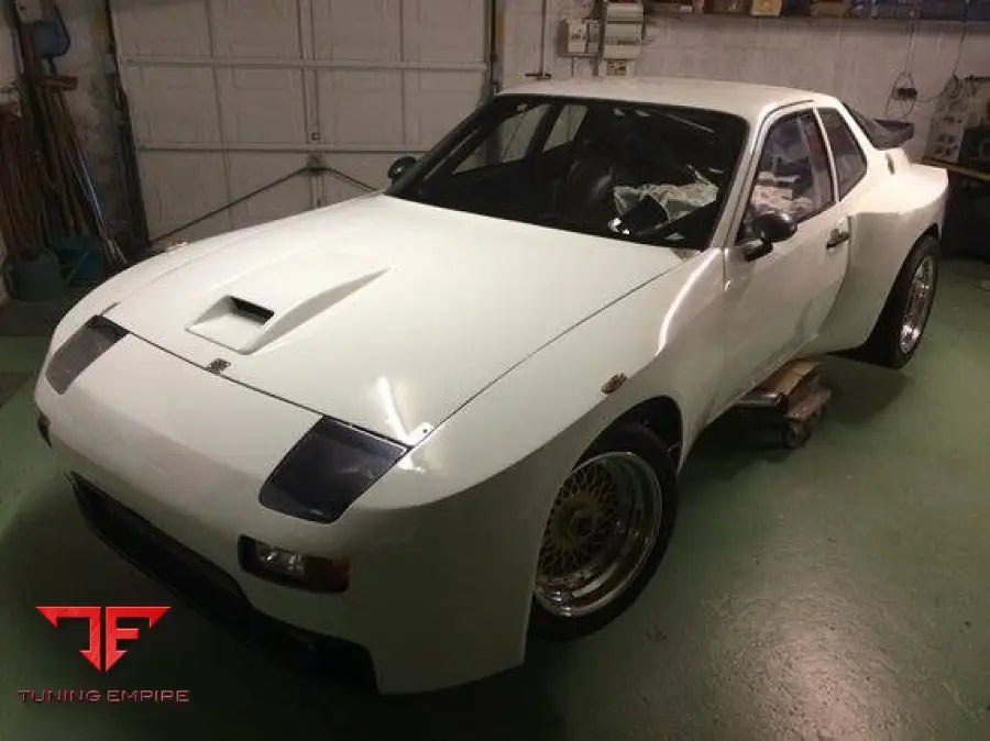PORSCHE 924 944 LE MANS STYLE UPGRADE BODY