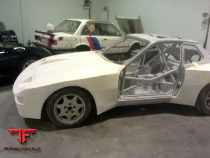 PORSCHE 924 944 LE MANS STYLE UPGRADE BODY