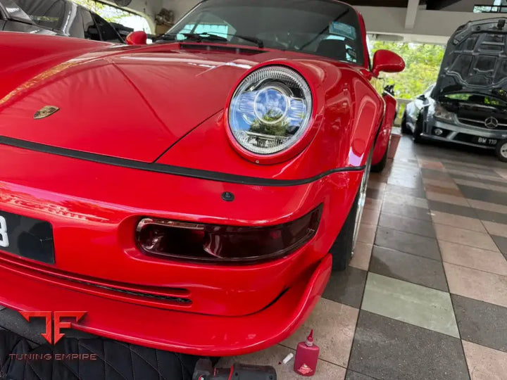 Porsche 964 front indicators with brake duct, view 2