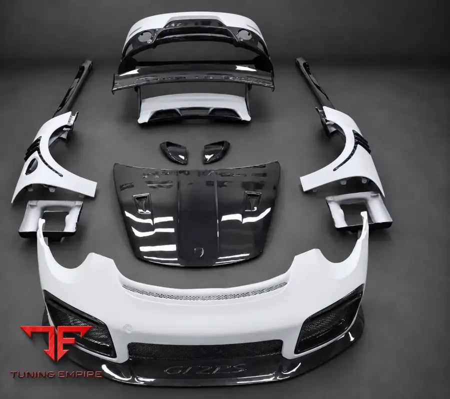 PORSCHE 991 UPGRADE TO GT2 RS PART CARBON BODY KIT