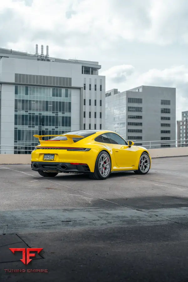 PORSCHE 992 CARRERA 4 GTS FORGED WHEELS