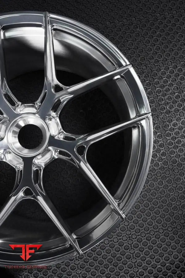 PORSCHE 992 CENTER LOCK GLOSS CLEAR FORGED RAZOR WHEELS