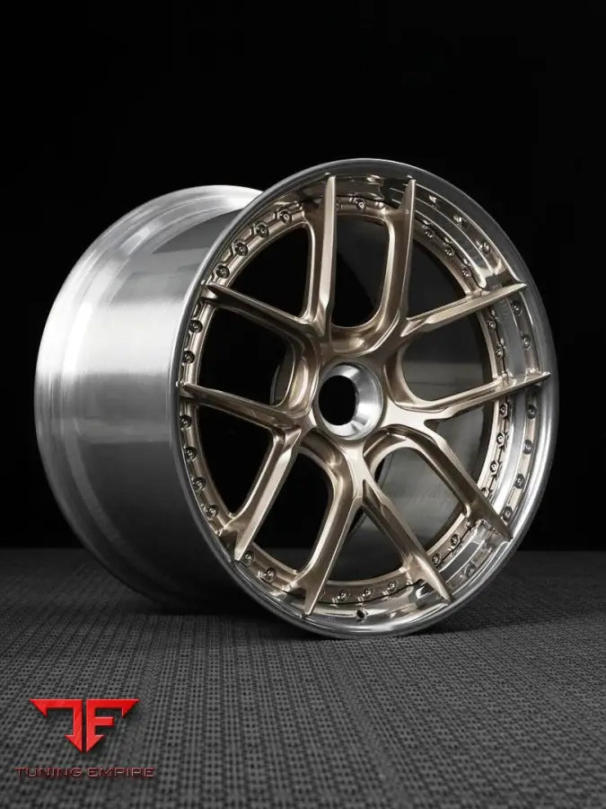 PORSCHE 992 TURBO S FORGED WHEELS - FROZEN POLISHED GOLD