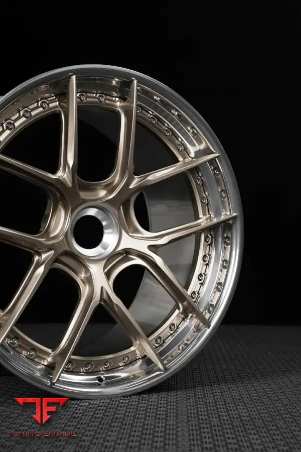 PORSCHE 992 TURBO S FORGED WHEELS - FROZEN POLISHED GOLD