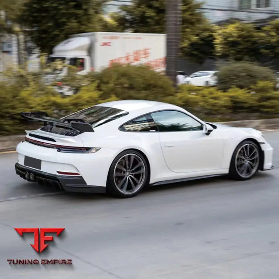 PORSCHE 992 UPGRADE GT3 STYLE DRY CARBON PERFORMANCE BODY KIT