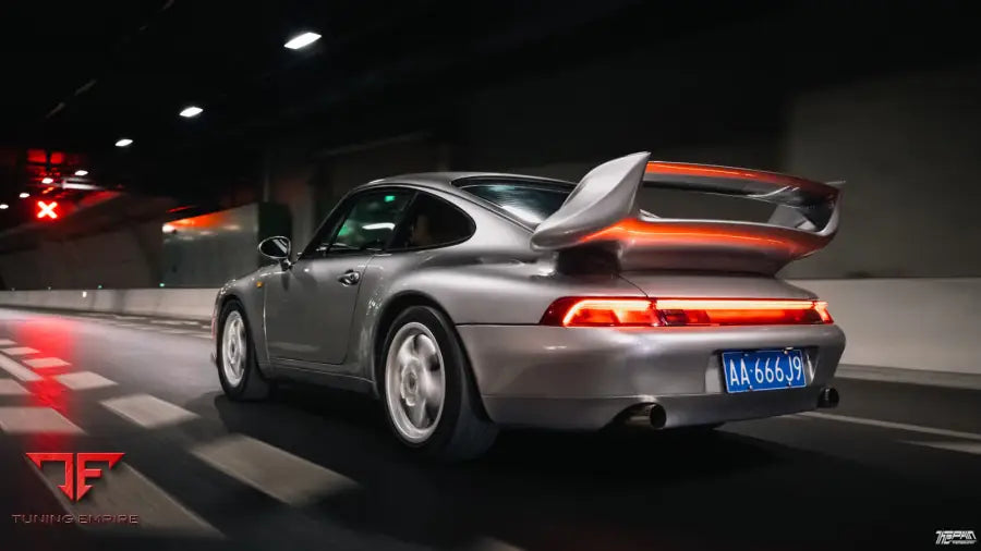Porsche 993 LED tail light set, view 1