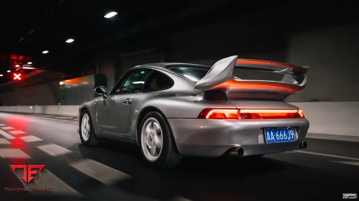 Porsche 993 LED tail light set, view 1