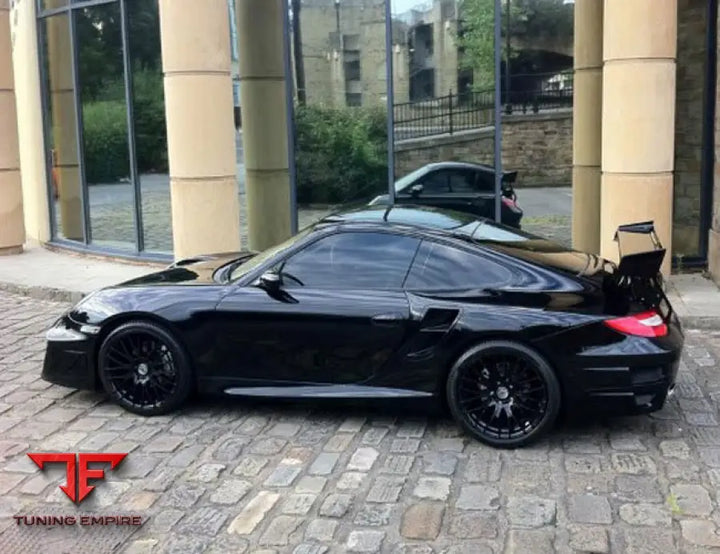 PORSCHE 996 TO 997 TAILGATE / SPOILER SIGNATURE LOOK