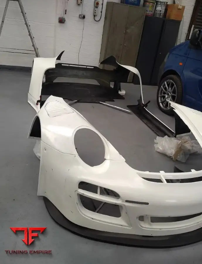 PORSCHE 997 GT3R CARBON FIBER BODY KIT
