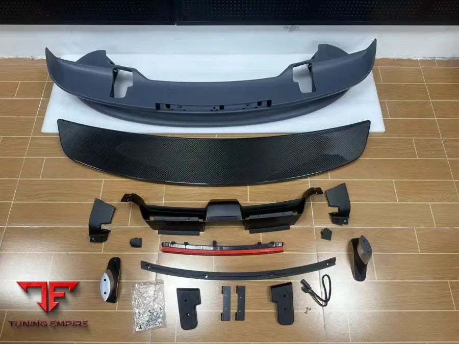 PORSCHE CARRERA 992.1 CARBON FIBER REAR WING