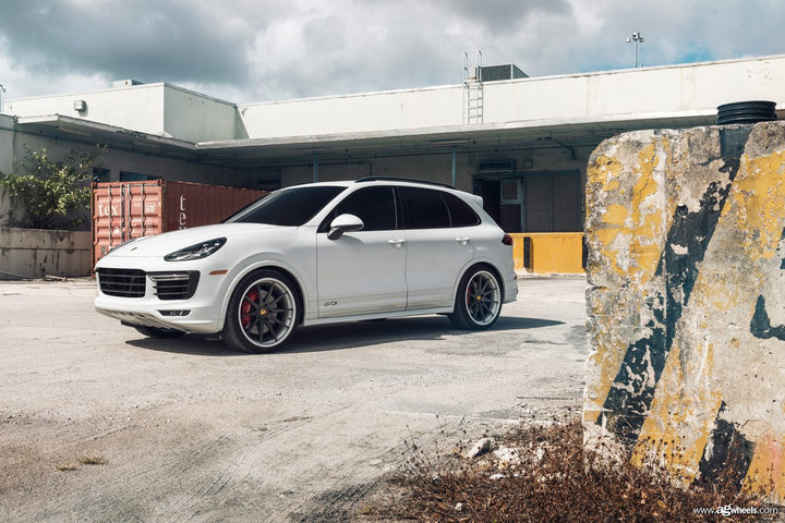 PORSCHE CAYENNE GTS on custom forged wheels