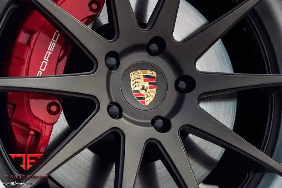 PORSCHE CAYENNE GTS on custom forged wheels