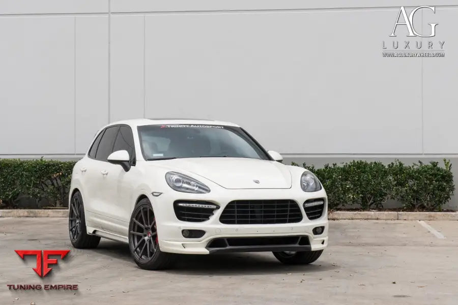 Porsche Cayenne Turbo on custom forged wheels
