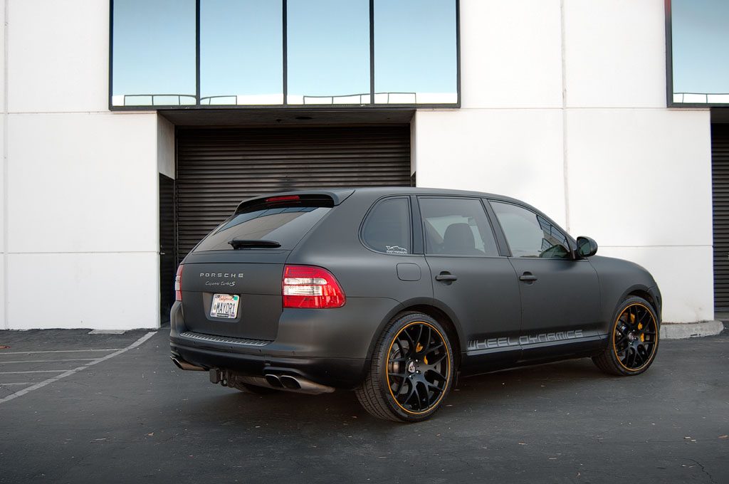 PORSCHE CAYENNE TURBO S on custom forged wheels
