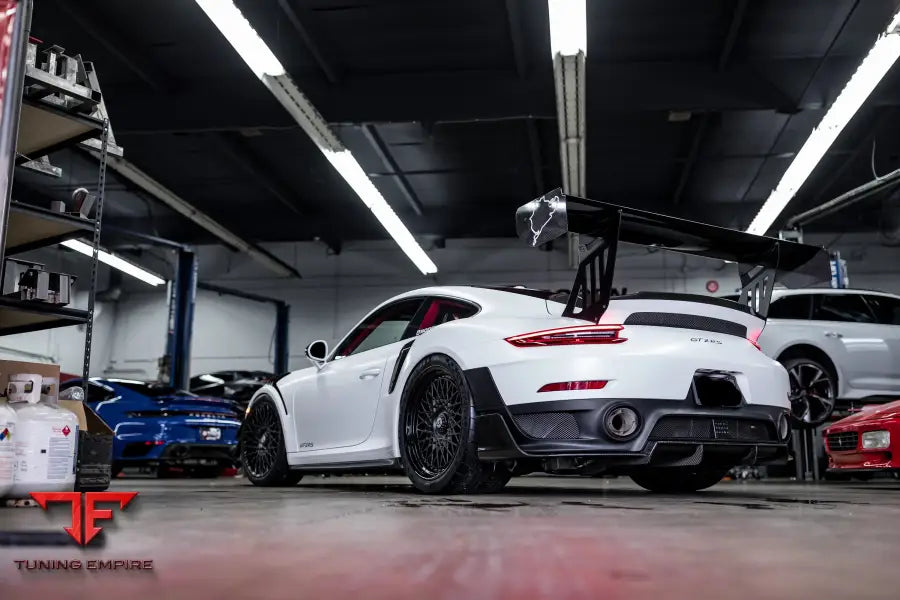 PORSCHE GT2RS FORGED WHEELS AND EXHAUST SYSTEM