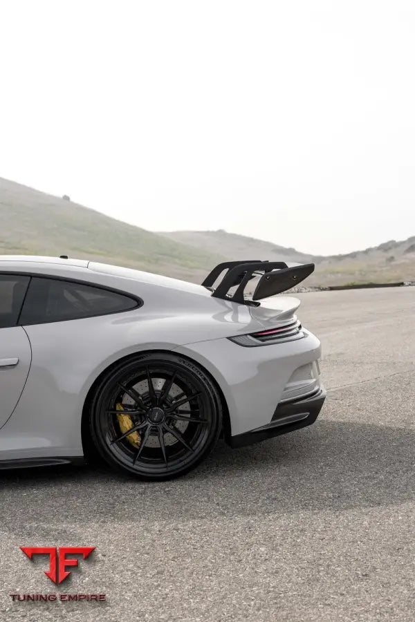 PORSCHE GT3 FORGED WHEELS AND EXHAUST SYSTEM