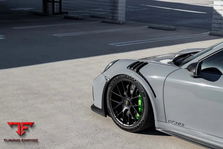 PORSCHE GT3RS FORGED WHEELS AND EXHAUST SYSTEM