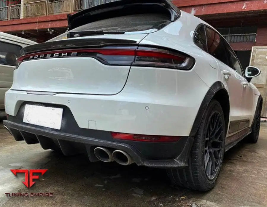 PORSCHE MACAN 95B.2 CARBON FIBER BODY KIT 2018-2021Y