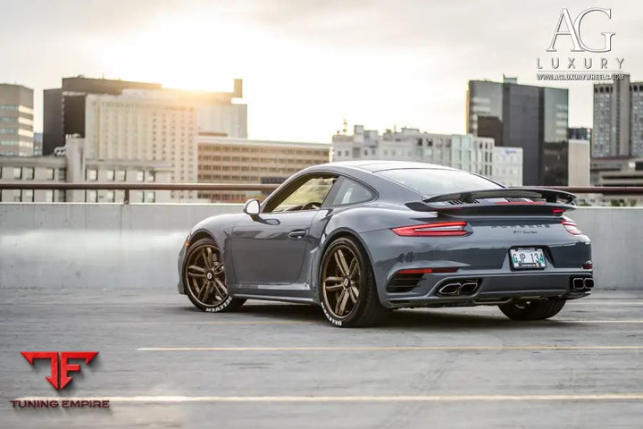 Porsche Turbo on custom forged wheels