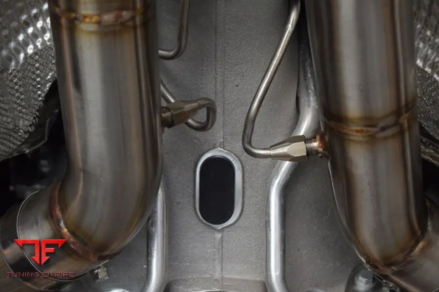 QUICKSILVER ASTON MARTIN DB12 - OPF/GPF