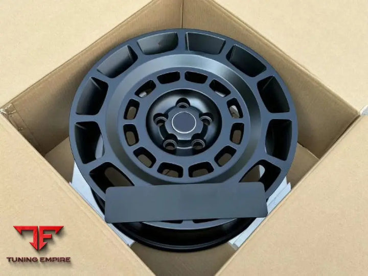 RANGE ROVER WHEEL DEFENDER 110