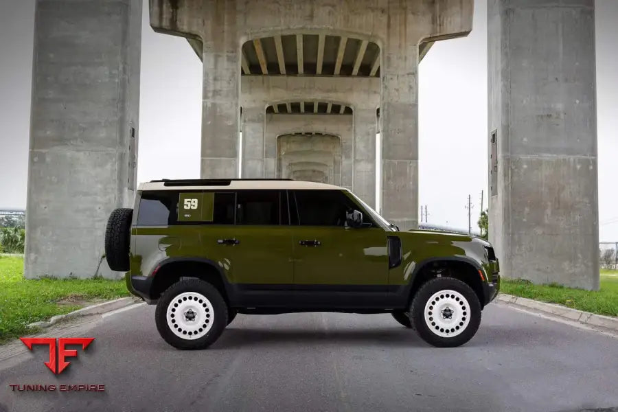 RANGE ROVER WHEEL DEFENDER 2020+