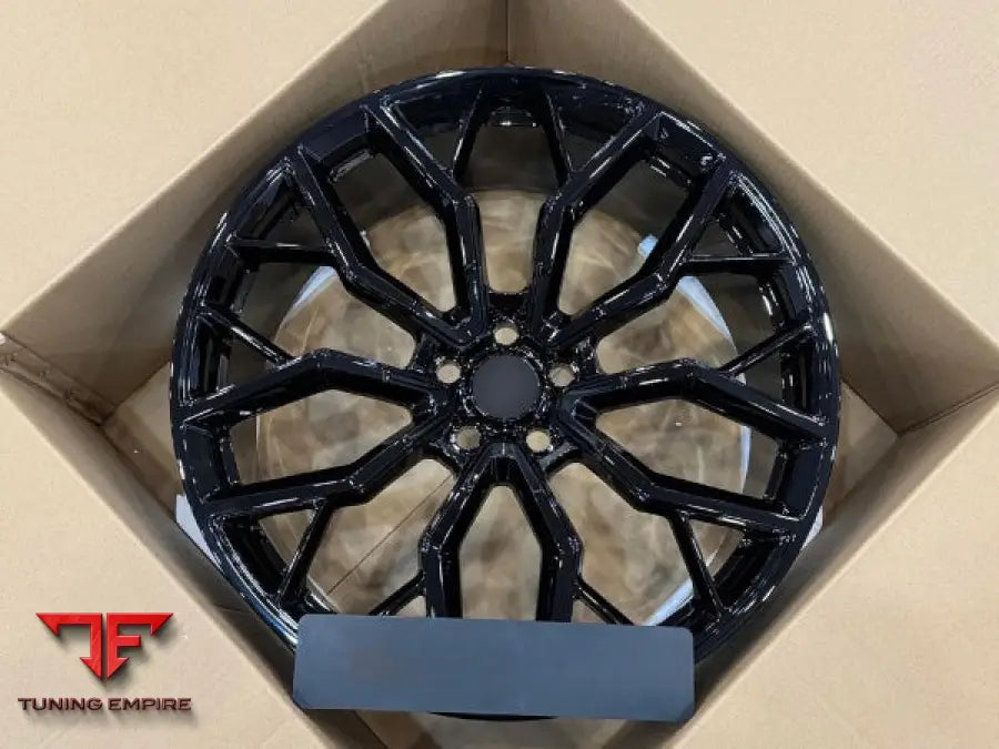 RANGE ROVER WHEEL DEFENDER L663 2024