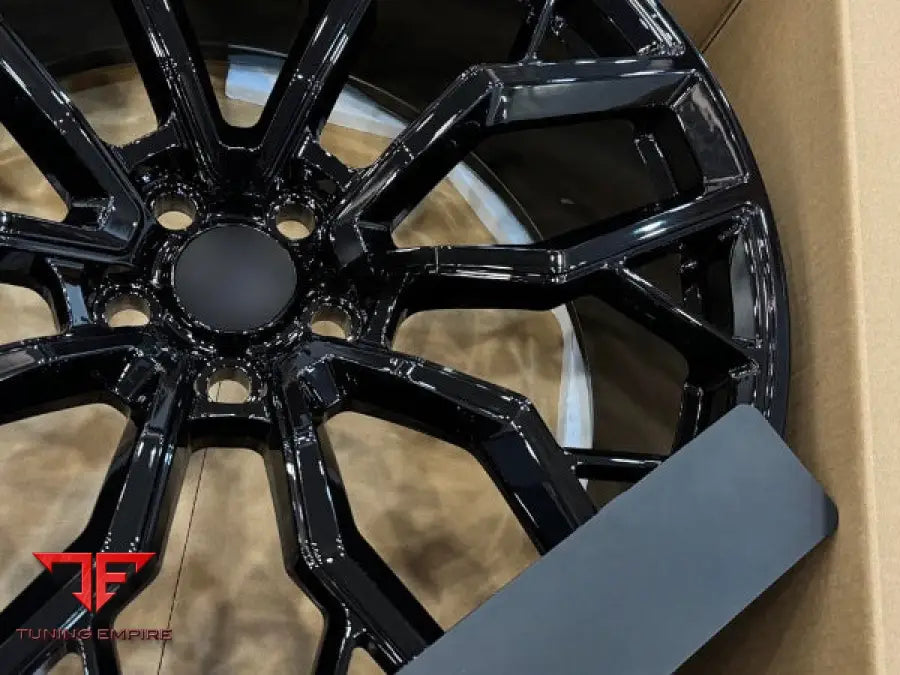 RANGE ROVER WHEEL DEFENDER L663 2024