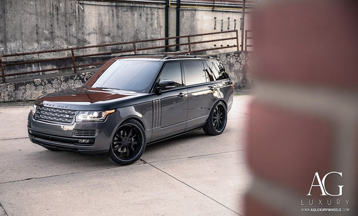 Range Rover HSE on custom forged wheels