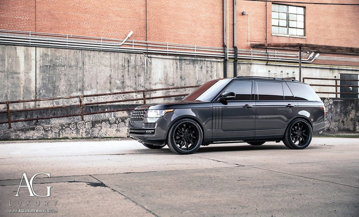 Range Rover HSE on custom forged wheels