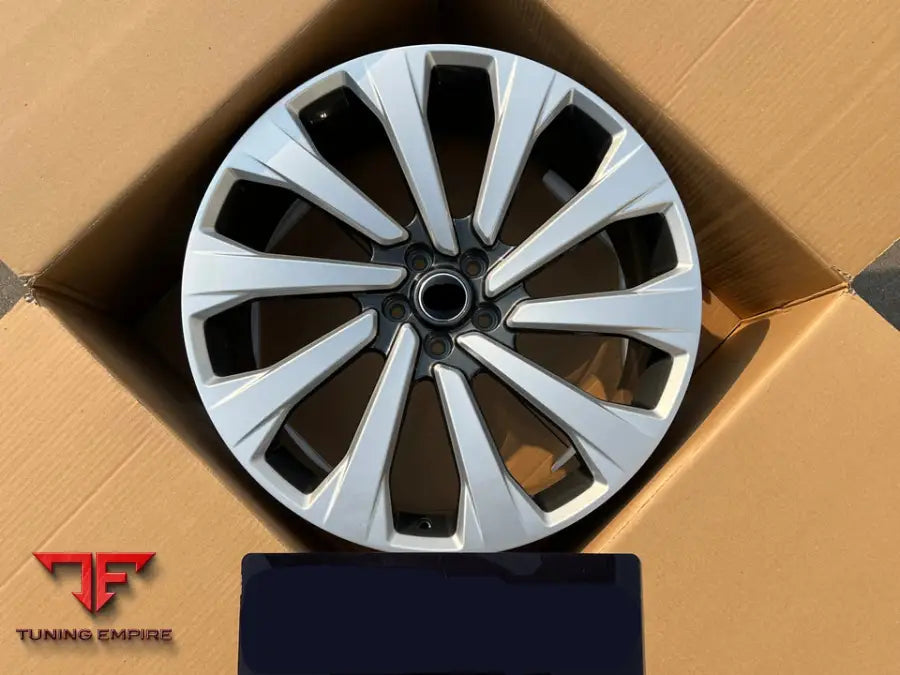 RANGE ROVER WHEEL L460 SILVER GUNMETAL T27