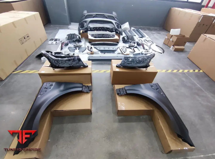 RANGE ROVER SPORT 13-17y to 18-22y SVR STYLE BODY KIT