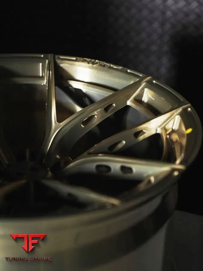 RAZOR FORGED GOLD WHEELS WITH RACE POCKETS