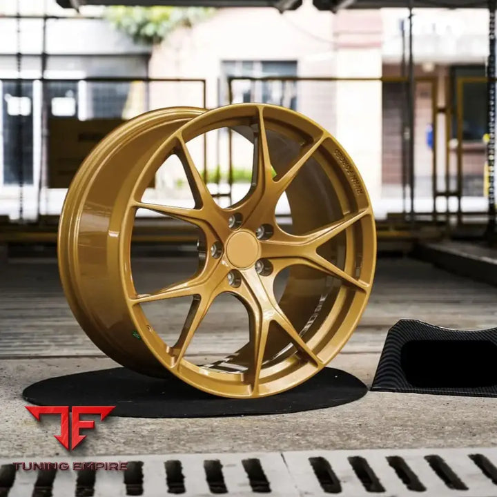 RAZOR FORGED RZR 704