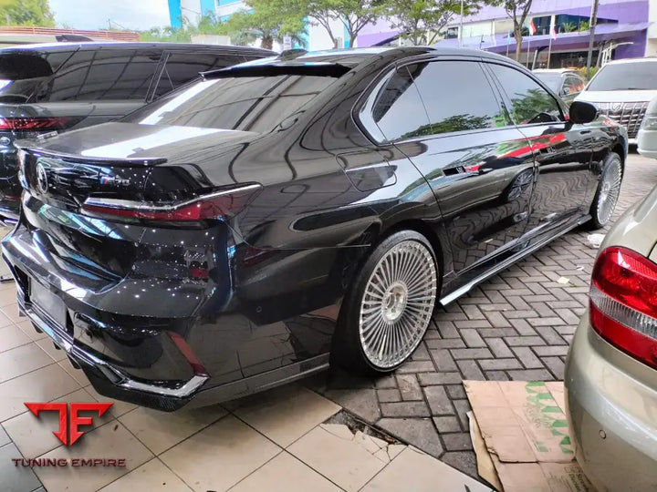 RENEGADE BMW 7 G70 BODY KIT