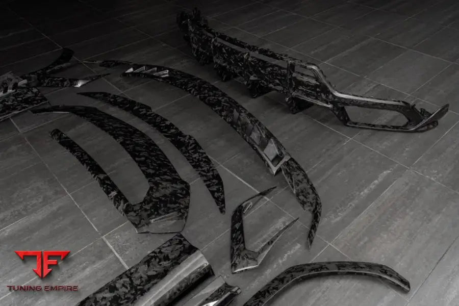 RENEGADE LAMBORGHINI URUS BODY KIT