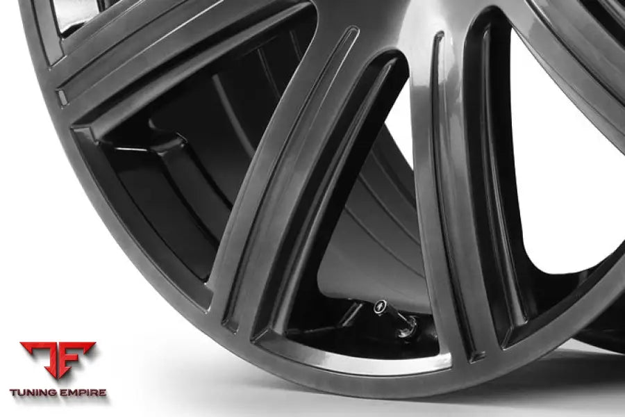 Revere London WC4 cast wheels