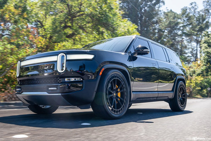 RIVIAN R1S on custom forged wheels