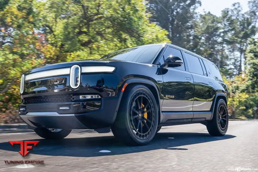 RIVIAN R1S on custom forged wheels