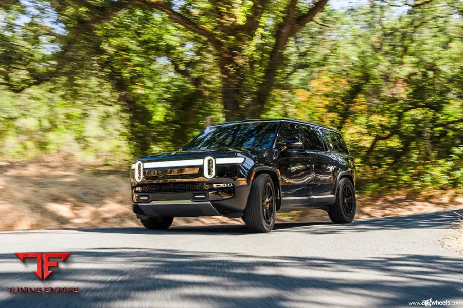 RIVIAN R1S on custom forged wheels