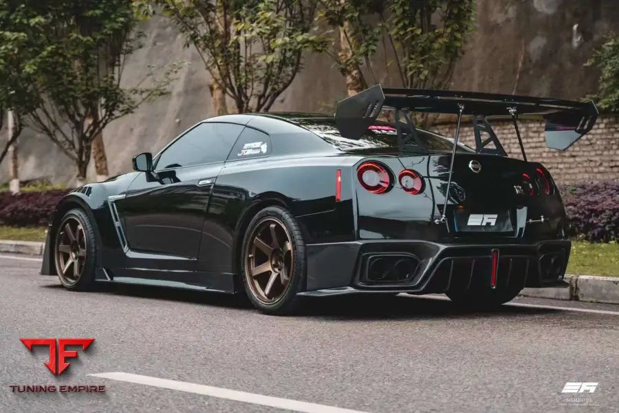ROBOT Nissan GTR Body Kit R35 GT Wing - Full Body Kits