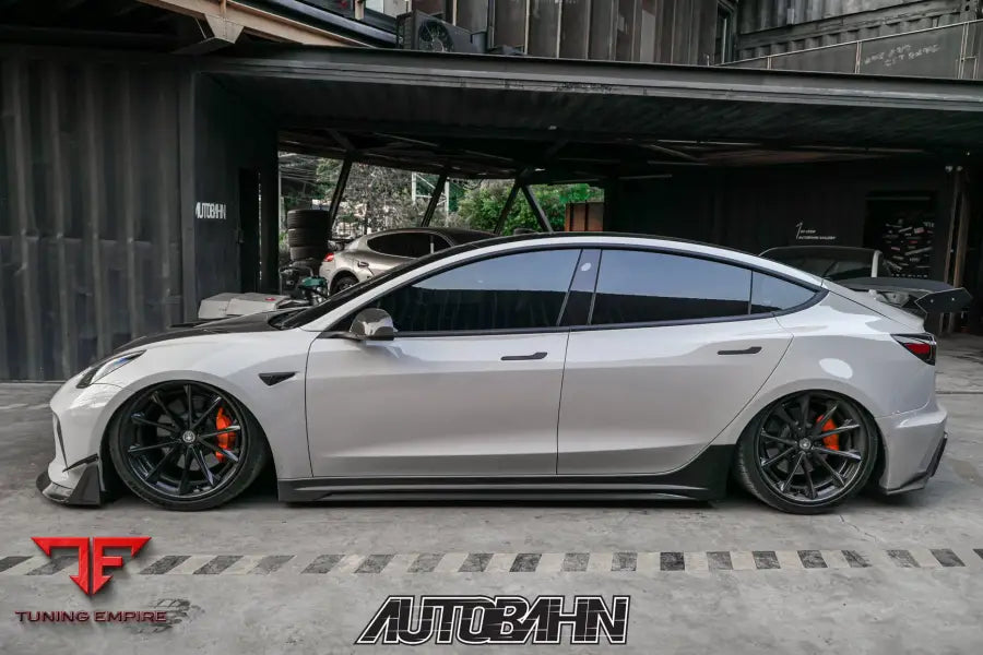 ROBOT Tesla Model 3 ’HACKER’ Side Skirts (2017–2023 pre-facelift) - Side Skirts