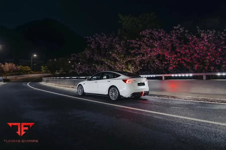 ROBOT Tesla Model 3 Highland Lowline Body Kit (Hydrogai Series) SR & LR - Full Body Kits