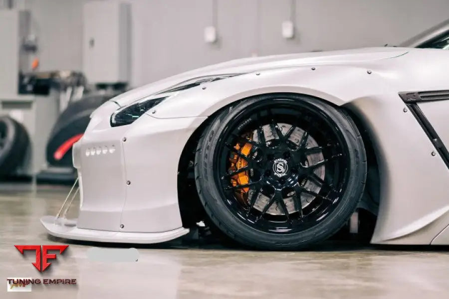 ROCKET BUNNY NISSAN GT-R FORGED WHEELS
