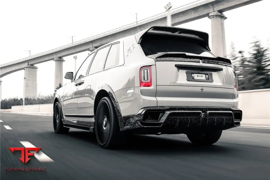 ROLLS-ROYCE CULLINAN BKSS CARBON FIBER FULL BODY KIT BSD
