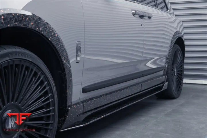 ROLLS-ROYCE CULLINAN BKSS STYLE CARBON FIBER SIDE SKIRTS BSD