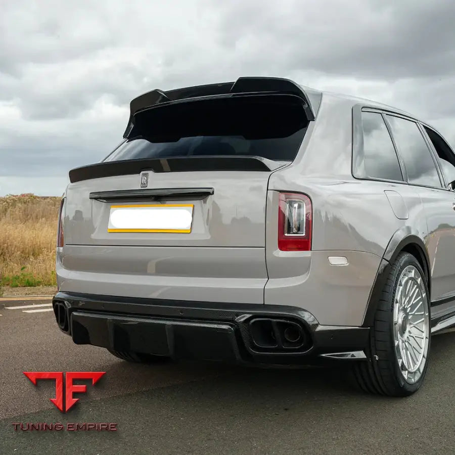 ROLLS ROYCE CULLINAN CARBON FIBER PARTS