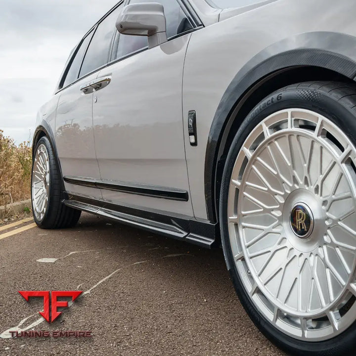 ROLLS ROYCE CULLINAN CARBON FIBRE WHEEL ARCH EXTENSIONS - CT CARBON