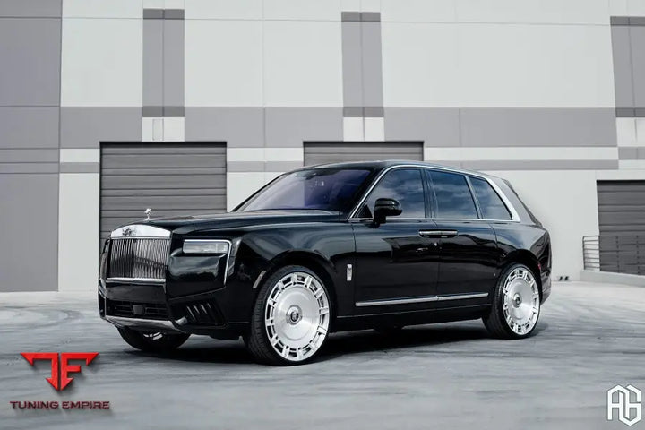 Rolls-Royce Cullinan on custom forged wheels