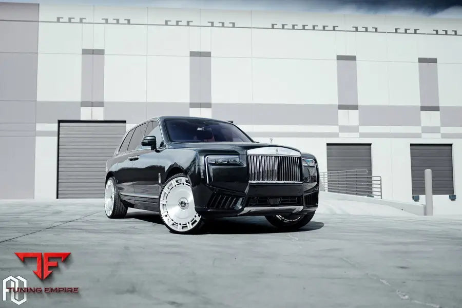 Rolls-Royce Cullinan on custom forged wheels